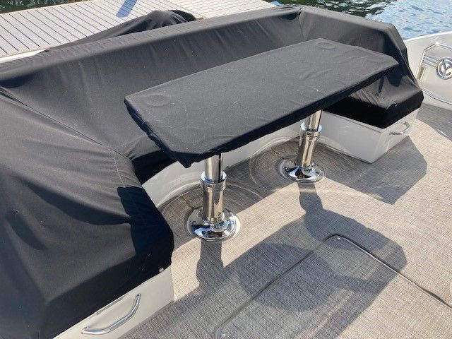 2018 Cruisers Yachts
                                                             54 CANTIUS Image Thumbnail #4