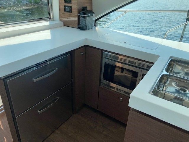 2018 Cruisers Yachts
                                                             54 CANTIUS Image Thumbnail #12