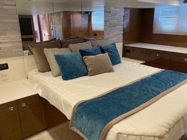2018 Cruisers Yachts
                                                             54 CANTIUS Image Thumbnail #20