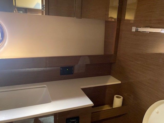 2018 Cruisers Yachts
                                                             54 CANTIUS Image Thumbnail #24