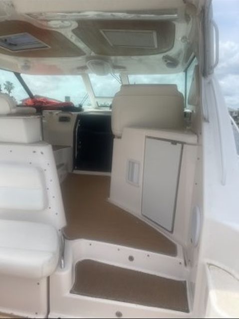 2008 Tiara Yachts
                                                             4300 SOVRAN Image Thumbnail #5