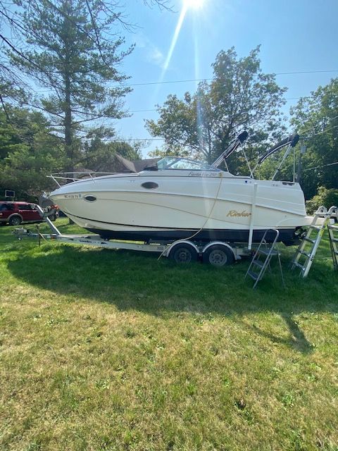 2003 Rinker
                                                             250 FIESTA VEE Image Thumbnail #6