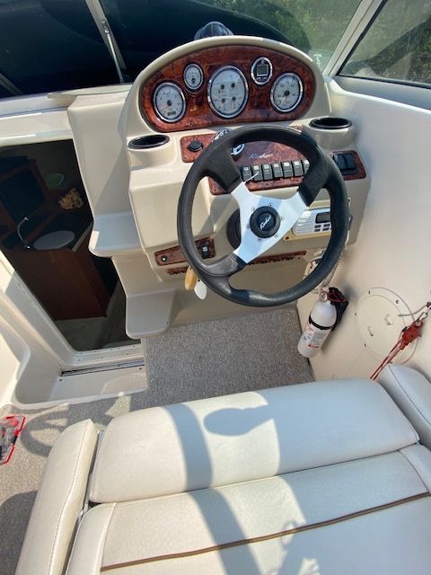 2003 Rinker
                                                             250 FIESTA VEE Image Thumbnail #12