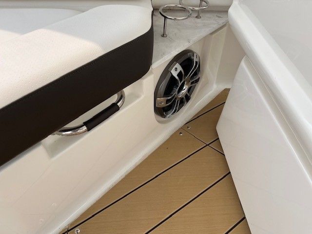 2022 Sea Ray
                                                             400 SLX Image Thumbnail #6