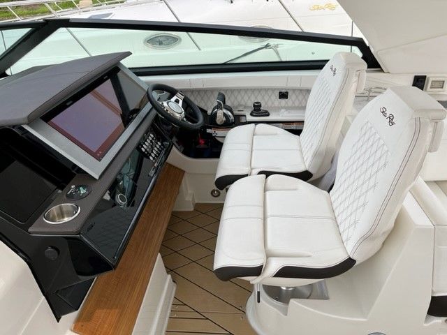 2022 Sea Ray
                                                             400 SLX Image Thumbnail #13