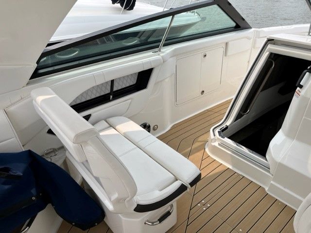2022 Sea Ray
                                                             400 SLX Image Thumbnail #20