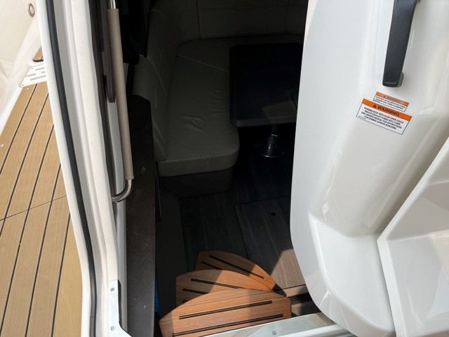 2022 Sea Ray
                                                             400 SLX Image Thumbnail #26