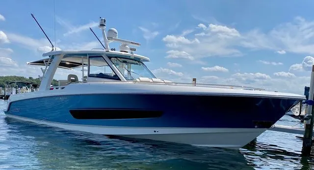 2021 Boston Whaler 420 OUTRAGE Image Thumbnail #0