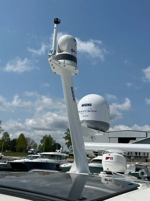 2021 Boston Whaler 420 OUTRAGE Image Thumbnail #10