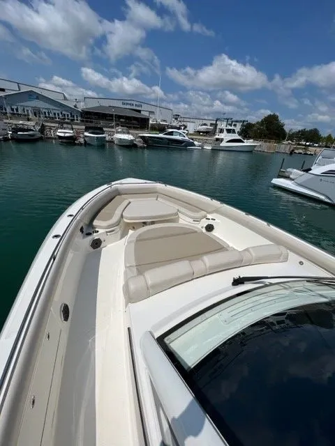 2021 Boston Whaler 420 OUTRAGE Image Thumbnail #23