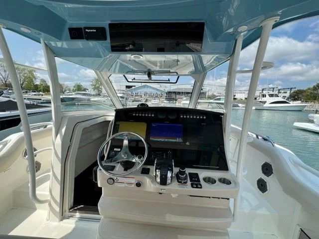 2021 Boston Whaler 420 OUTRAGE Image Thumbnail #30