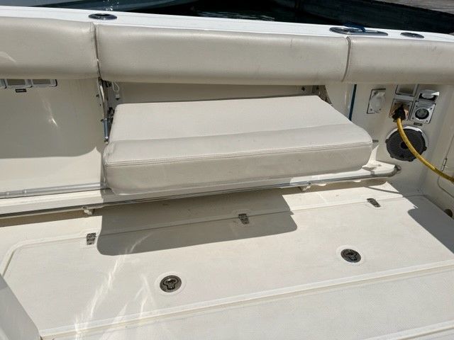 2021 Boston Whaler 420 OUTRAGE Image Thumbnail #17