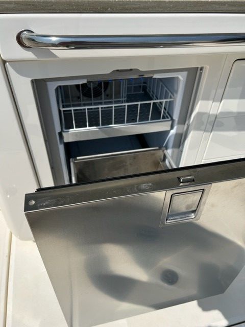 2021 Boston Whaler 420 OUTRAGE Image Thumbnail #19