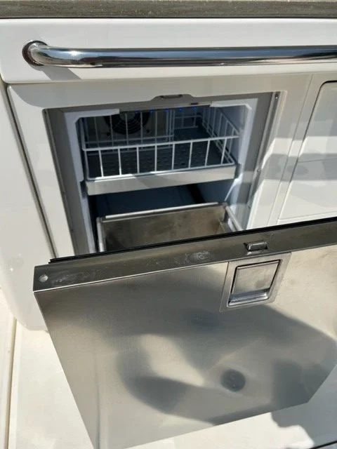 2021 Boston Whaler 420 OUTRAGE Image Thumbnail #19