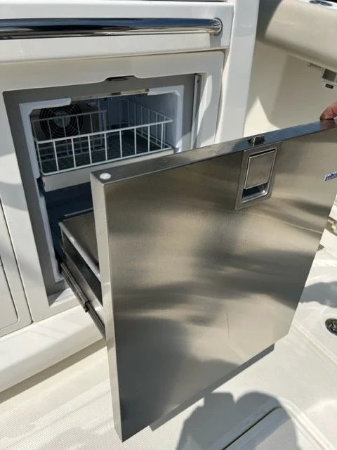 2021 Boston Whaler 420 OUTRAGE Image Thumbnail #20