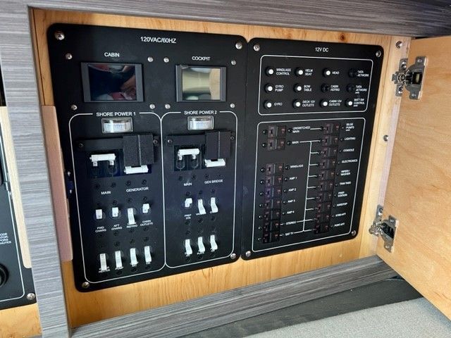 2021 Boston Whaler 420 OUTRAGE Image Thumbnail #44