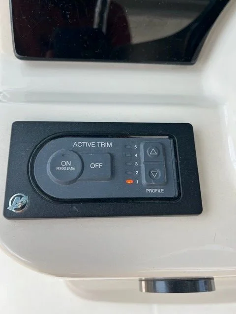 2021 Boston Whaler 420 OUTRAGE Image Thumbnail #39