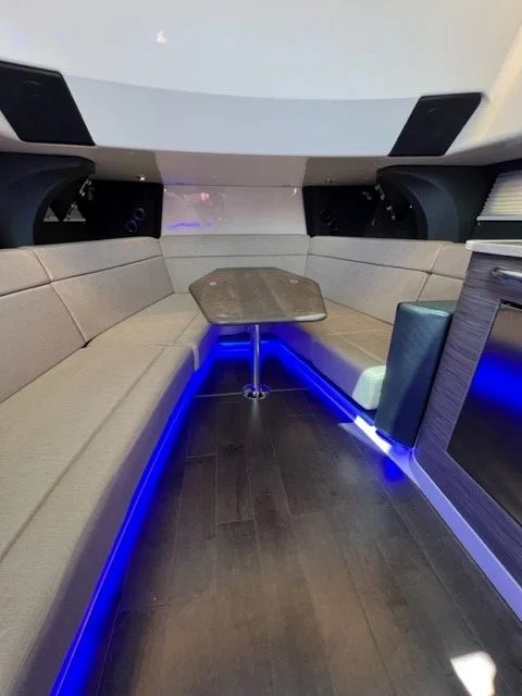 2021 Boston Whaler 420 OUTRAGE Image Thumbnail #41