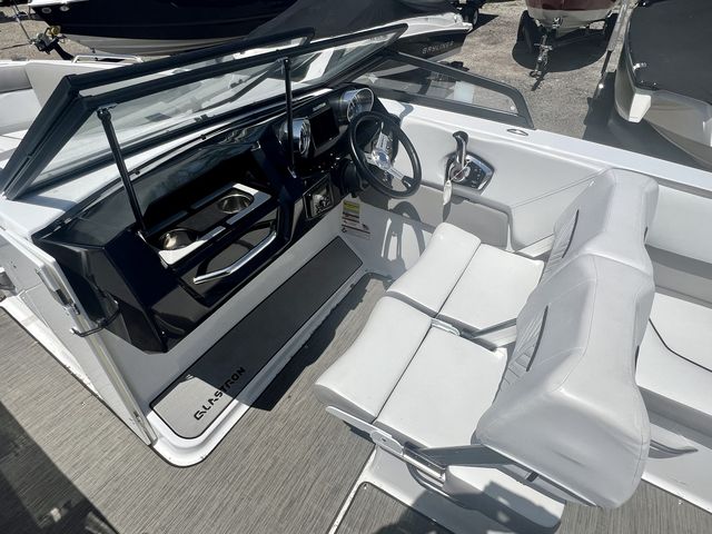 2022 Glastron
                                                             245 GTD Image Thumbnail #21