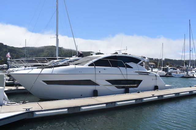 2021 Cruisers Yachts
                                                             46 CANTIUS Image Thumbnail #9