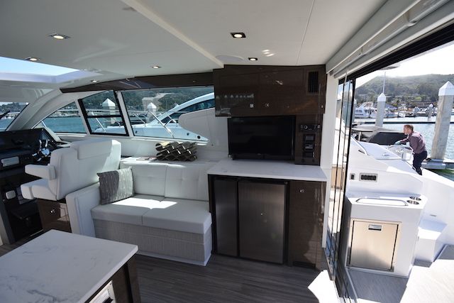 2021 Cruisers Yachts
                                                             46 CANTIUS Image Thumbnail #20