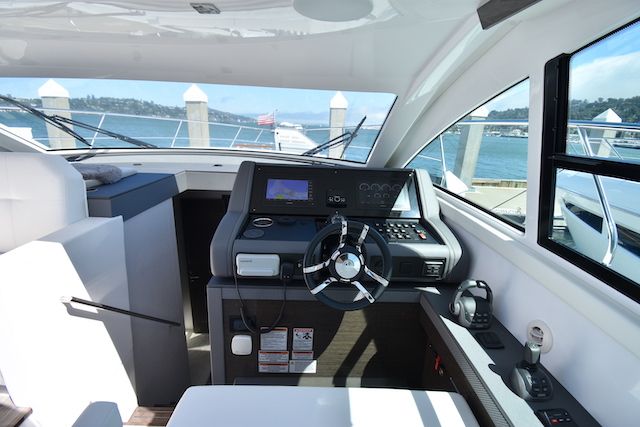 2021 Cruisers Yachts
                                                             46 CANTIUS Image Thumbnail #26