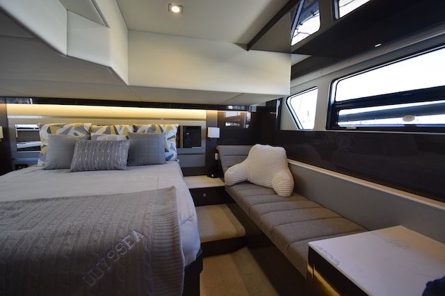 2021 Cruisers Yachts
                                                             46 CANTIUS Image Thumbnail #38