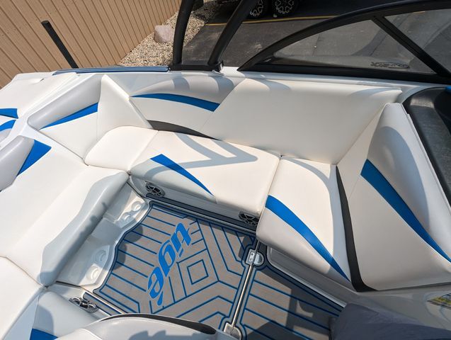 2011 Tige
                                                             R20 Image Thumbnail #7