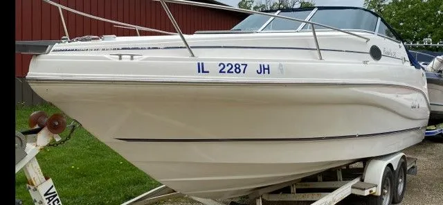 2000 Rinker 242 FIESTA VEE Image Thumbnail #1