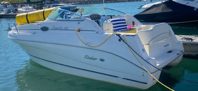 2000 Rinker
                                                             242 FIESTA VEE Image Thumbnail #2