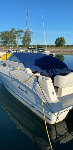 2000 Rinker 242 FIESTA VEE Image Thumbnail #5