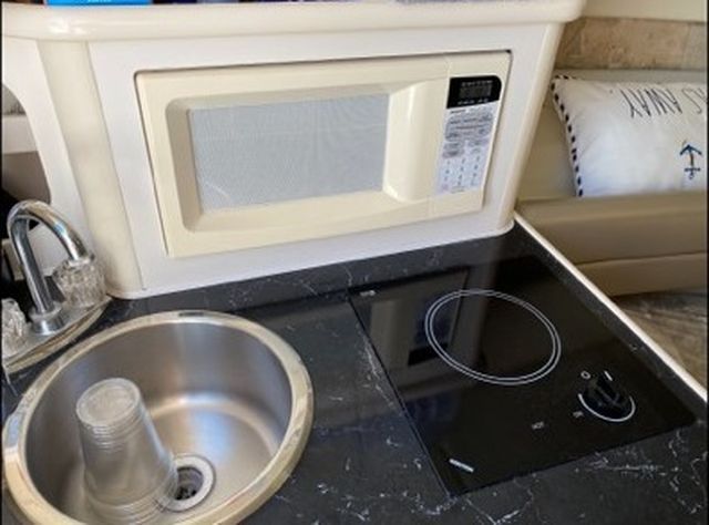 2000 Rinker 242 FIESTA VEE Image Thumbnail #11