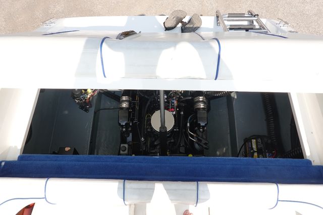 1995 Sea Ray
                                                             28 SUN SPORT Image Thumbnail #22