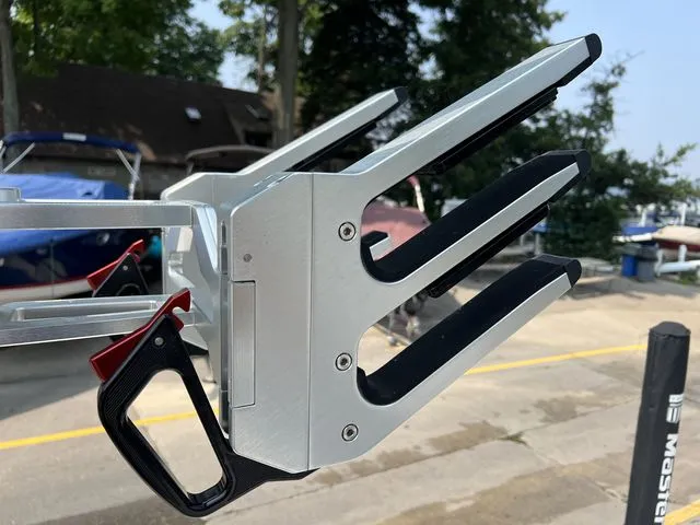 2019 Mastercraft XT23 Image Thumbnail #24