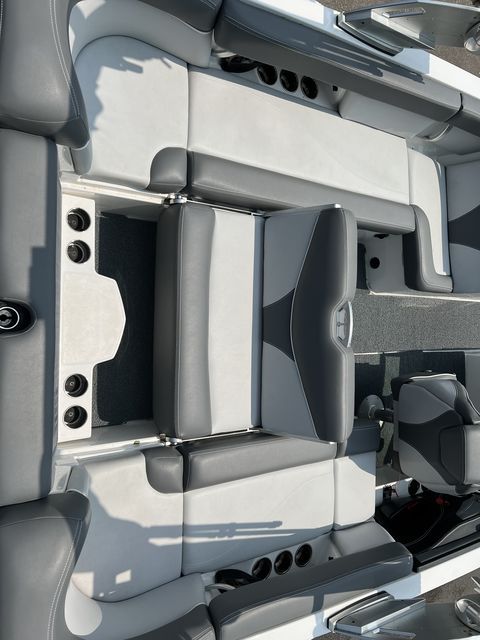 2019 Mastercraft XT23 Image Thumbnail #20