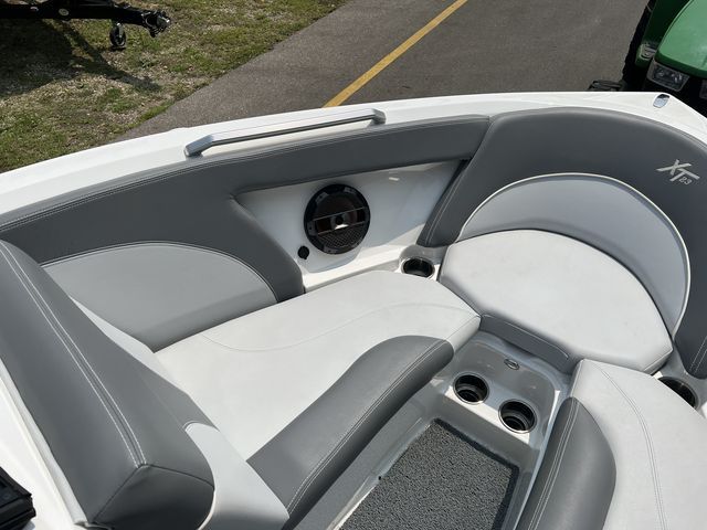 2019 Mastercraft XT23 Image Thumbnail #10