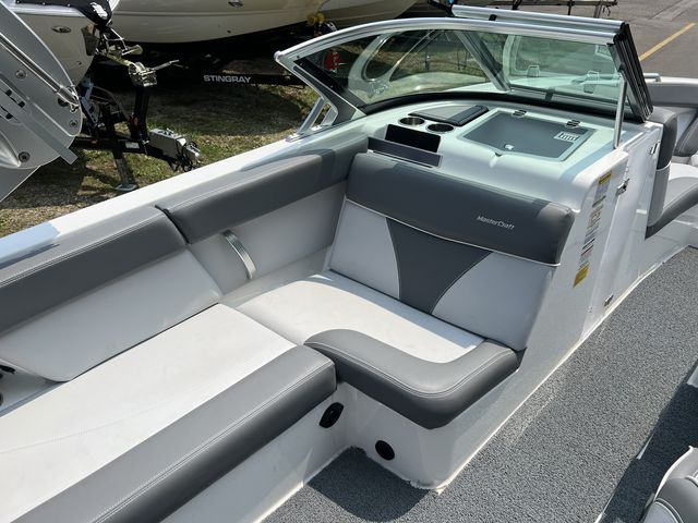 2019 Mastercraft XT23 Image Thumbnail #13