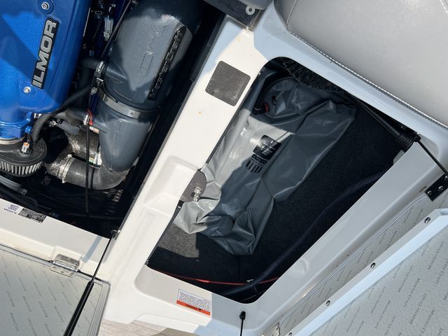 2019 Mastercraft XT23 Image Thumbnail #27