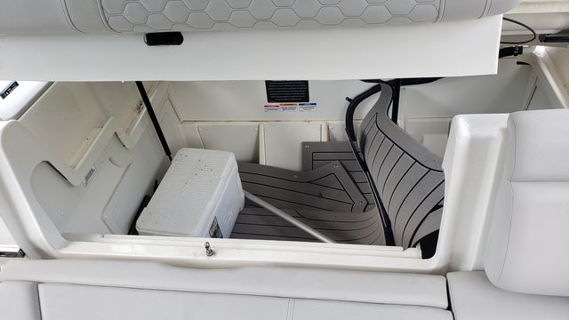 2022 Sea Ray
                                                             290 SDXO Image Thumbnail #9