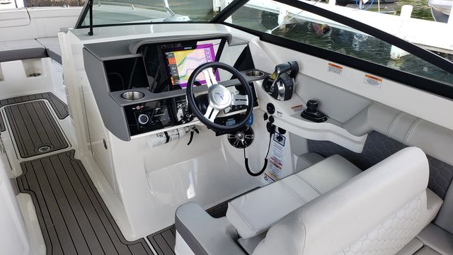 2022 Sea Ray
                                                             290 SDXO Image Thumbnail #15