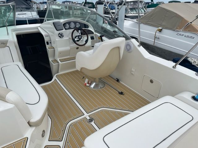2010 Sea Ray
                                                             240 SUNDANCER Image Thumbnail #3