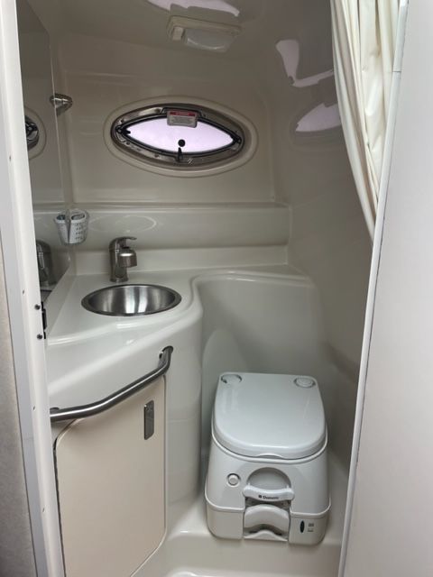 2010 Sea Ray
                                                             240 SUNDANCER Image Thumbnail #8
