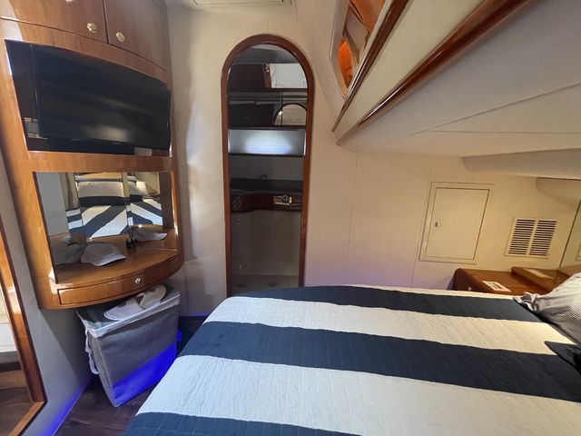 2001 Neptunus
                                                             5619 Express Yacht Image Thumbnail #34