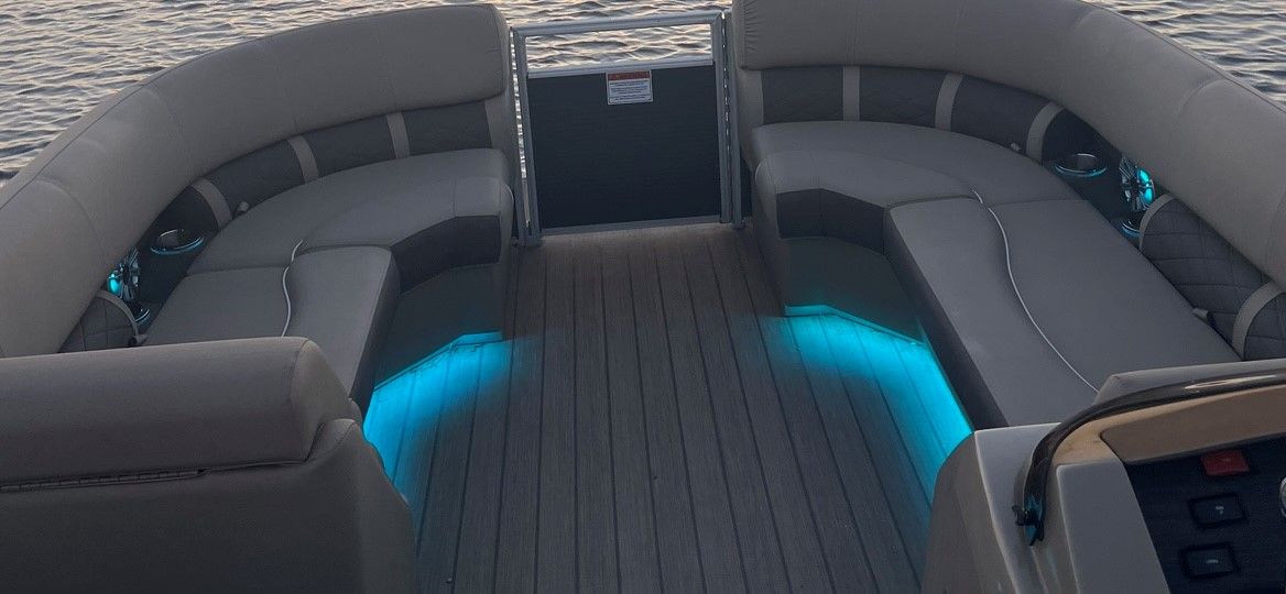 2019 Bennington
                                                             23 SPDXP Image Thumbnail #8