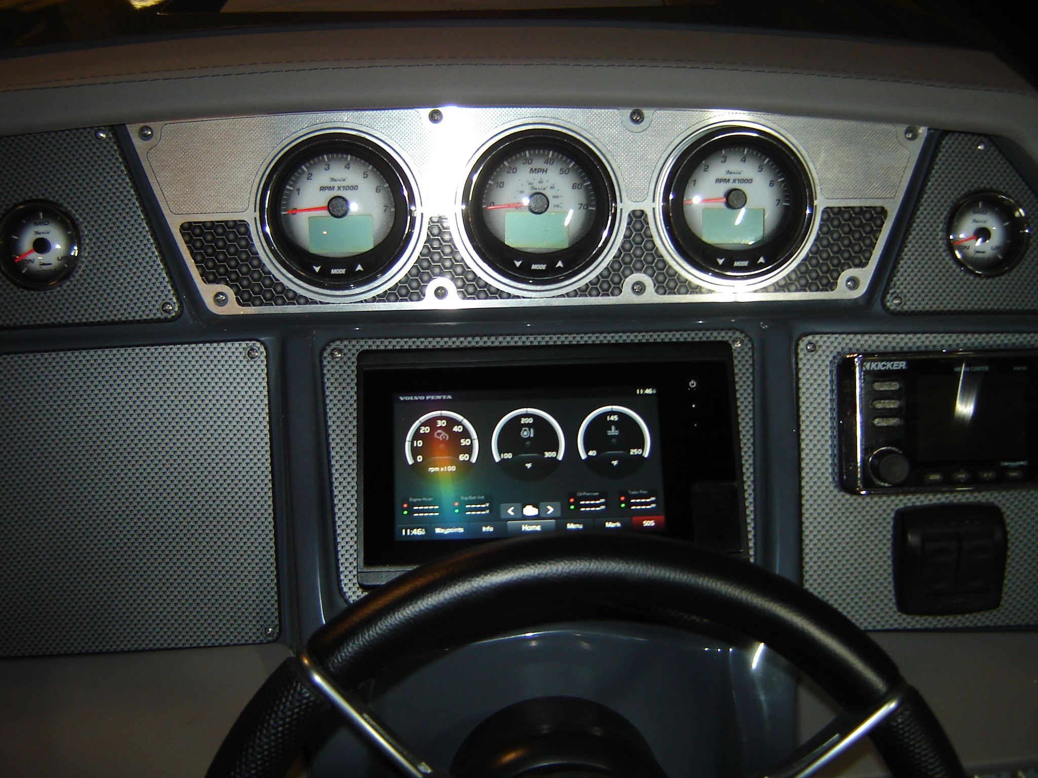 2019 Cruisers Yachts
                                                             338 CX Image Thumbnail #14