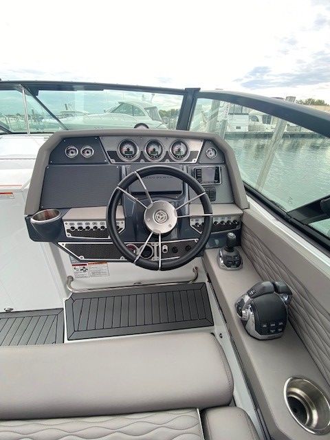 2019 Cruisers Yachts
                                                             338 CX Image Thumbnail #16