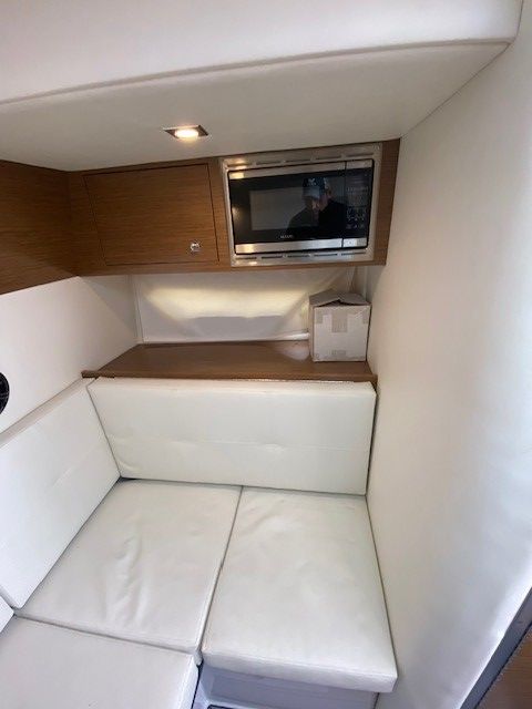 2019 Cruisers Yachts
                                                             338 CX Image Thumbnail #32