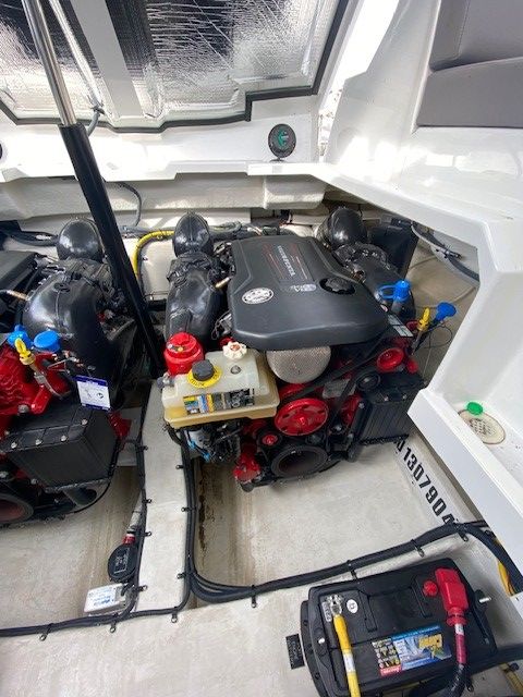 2019 Cruisers Yachts
                                                             338 CX Image Thumbnail #38