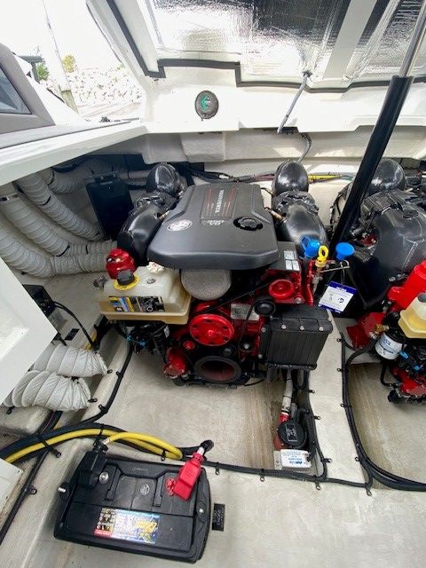 2019 Cruisers Yachts
                                                             338 CX Image Thumbnail #39