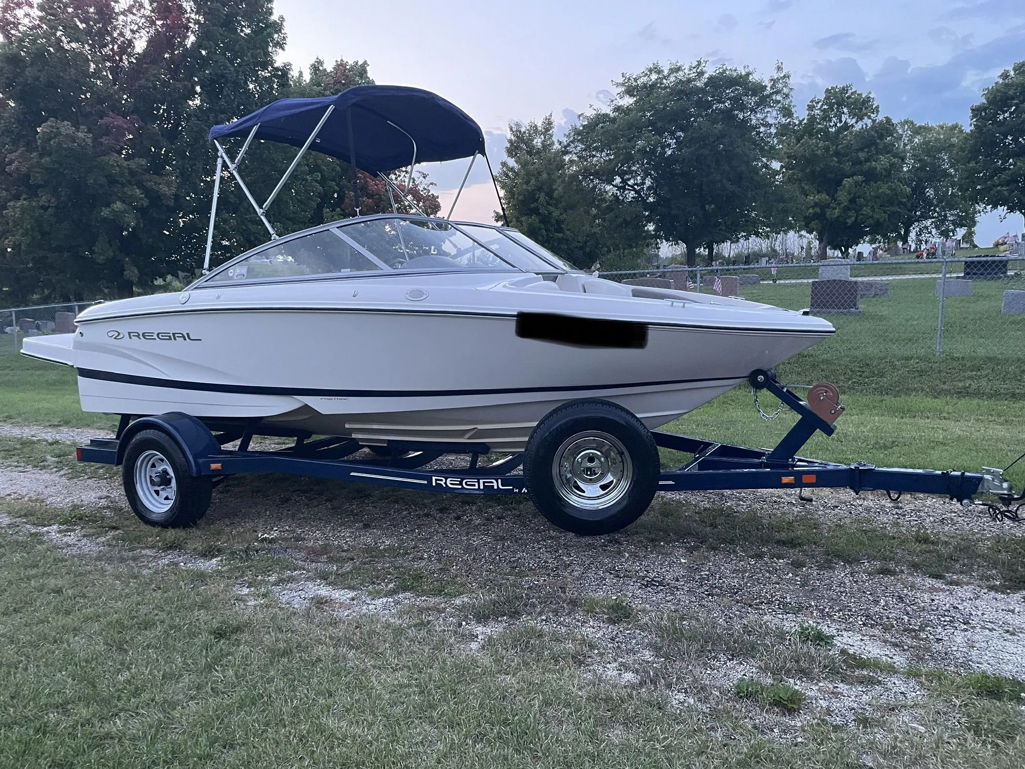 2011 Regal 1900 Image Thumbnail #2